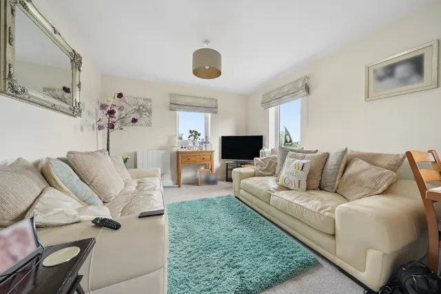 Guild Close, Witney, OX28, photo 3