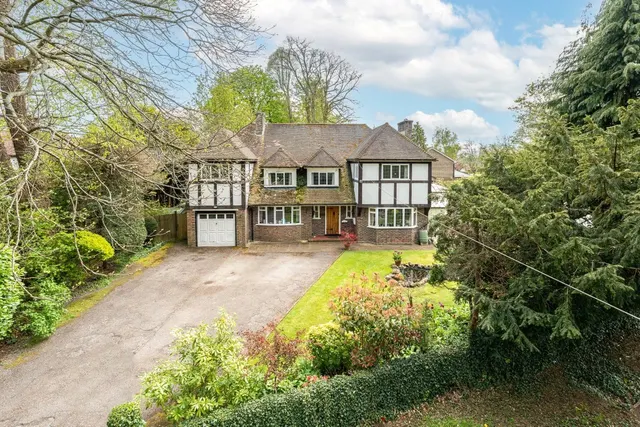 Firs Road, Kenley, CR8, photo 2