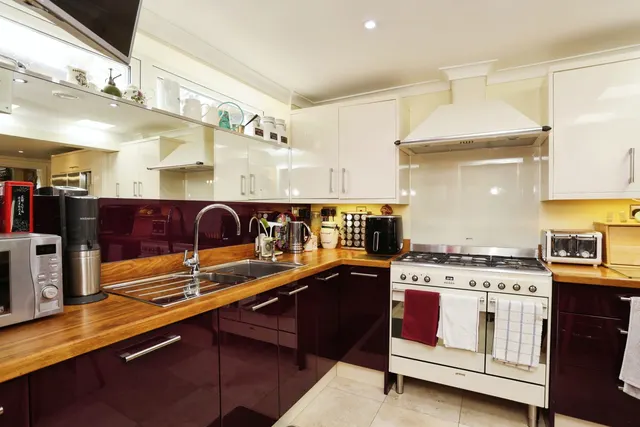 Althorpe Drive, Loughborough, LE11, photo 2
