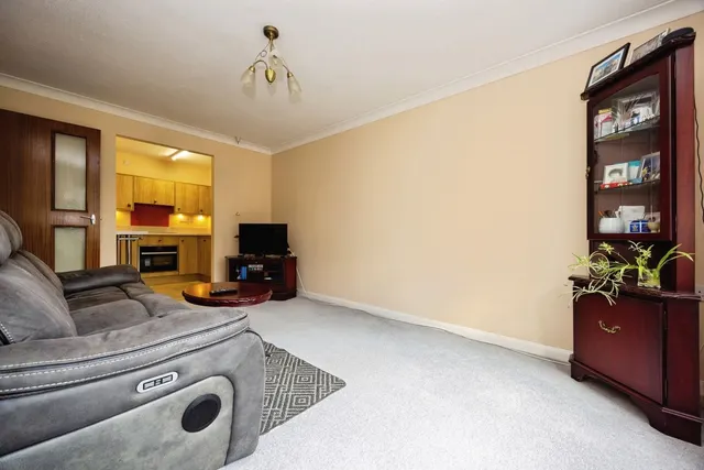 Summers Road, Godalming, GU7, photo 1
