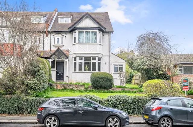 Foxley Lane, Purley CR8 3EE, photo 1