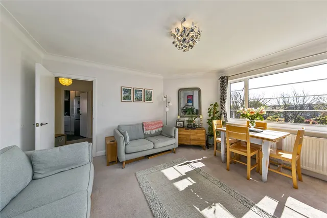Upper Richmond Road West, SW14, photo 3