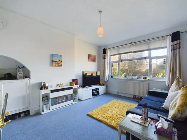 South Cliff Avenue, Lower Meads, BN20, photo 2
