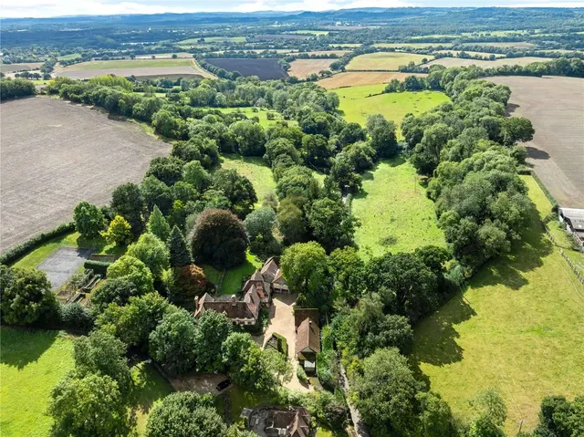 South Hay, Kingsley, GU35, photo 1