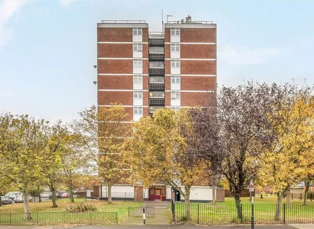 Grove Park Road, Eltham, SE9, photo 1