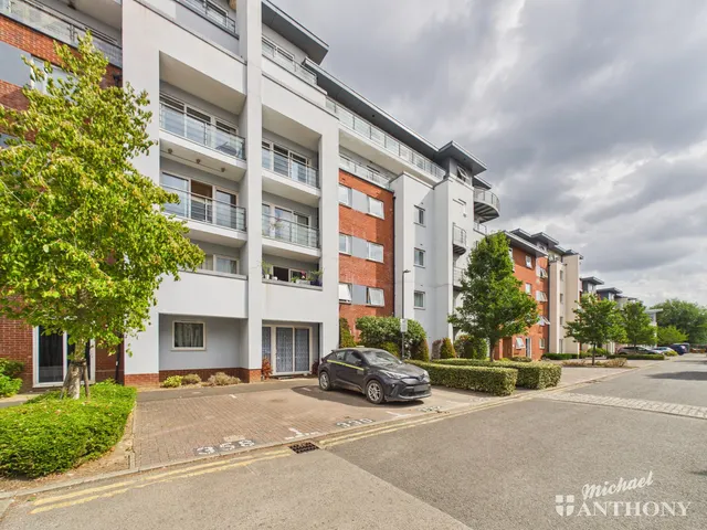 , Stanton House, Aylesbury, Coxhill Way, HP21 8FW, photo 1