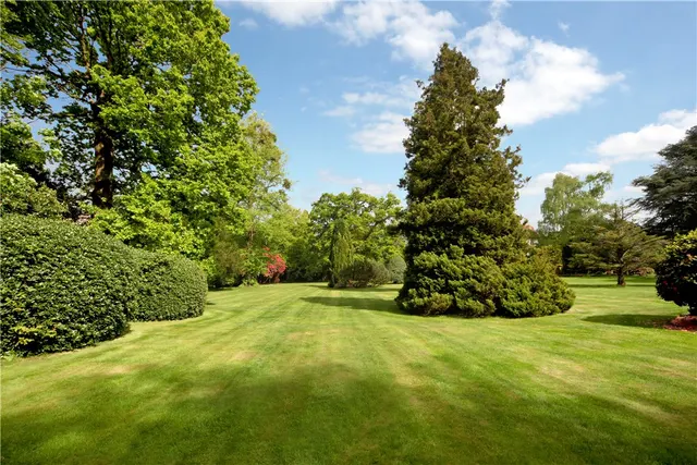 Photo 3 — Egham, Surrey, TW20 0XY