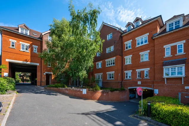 55 Abingdon Court, 9 Heathside Road, Woking, photo 1