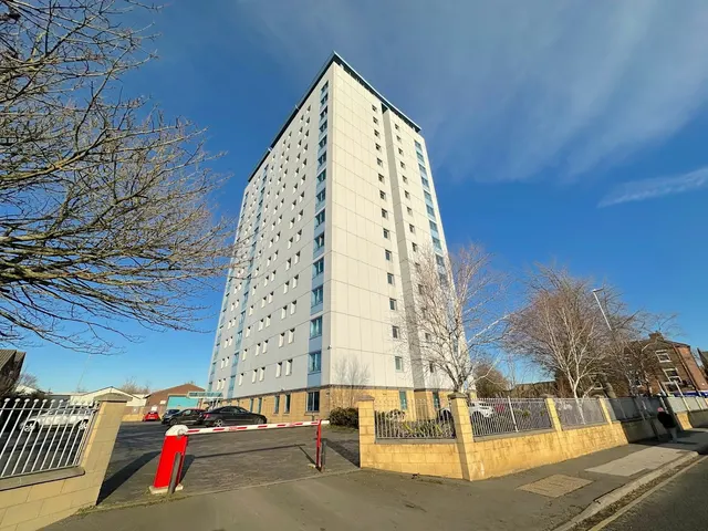 Gomer Street, Willenhall, Wolverhampton, WV13, photo 1