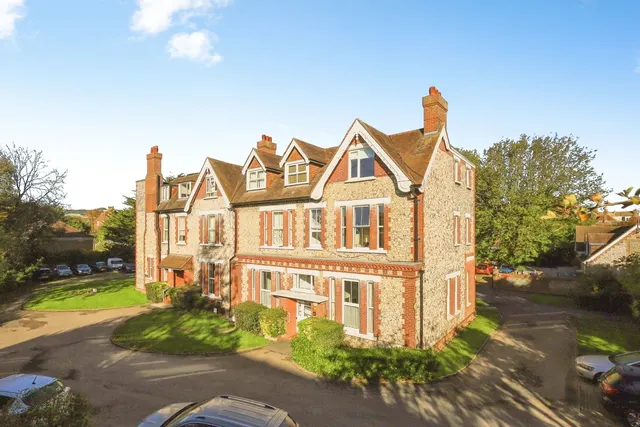 Blackwater Road, Eastbourne, BN21, photo 1