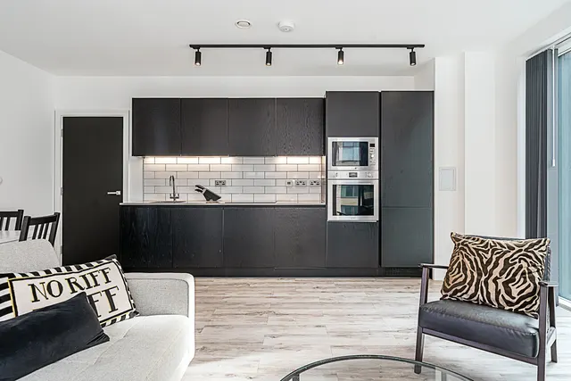 Portal Way, Acton, W3, photo 3