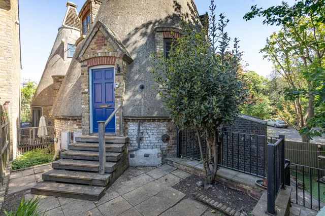 Park Road, Faversham, ME13, photo 1
