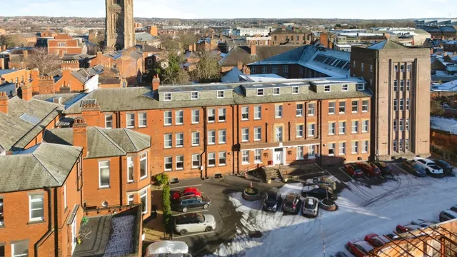 St. Marys Gate, Derby, DE1, photo 2