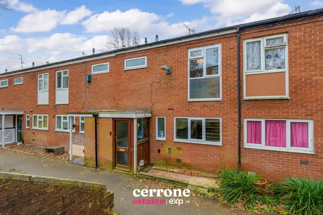 Dowlers Hill Crescent, Greenlands, Redditch, B98 7QZ, photo 1