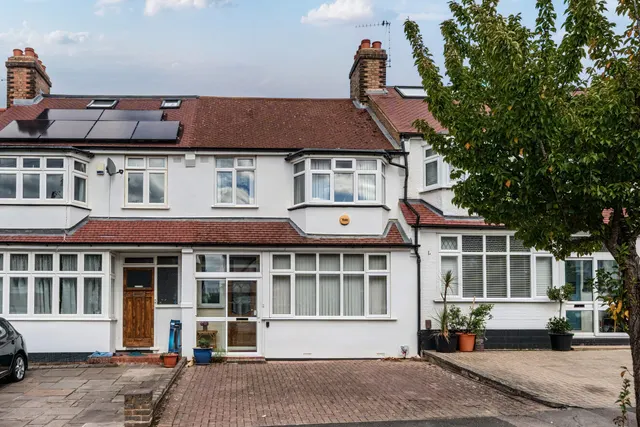 Aylesford Avenue, Beckenham, BR3, photo 1
