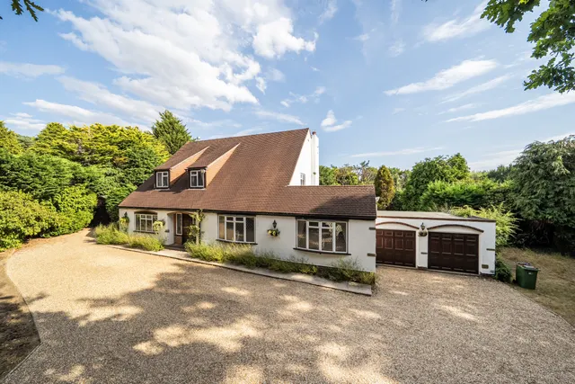 Nyetimber Lane, Pulborough, RH20, photo 1