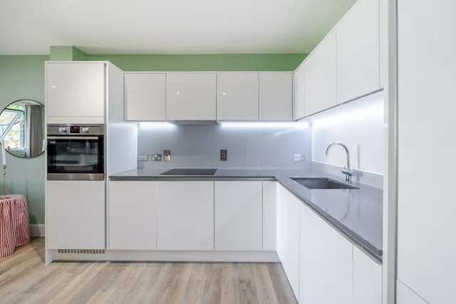 Hyde Lane, Battersea, SW11, photo 3