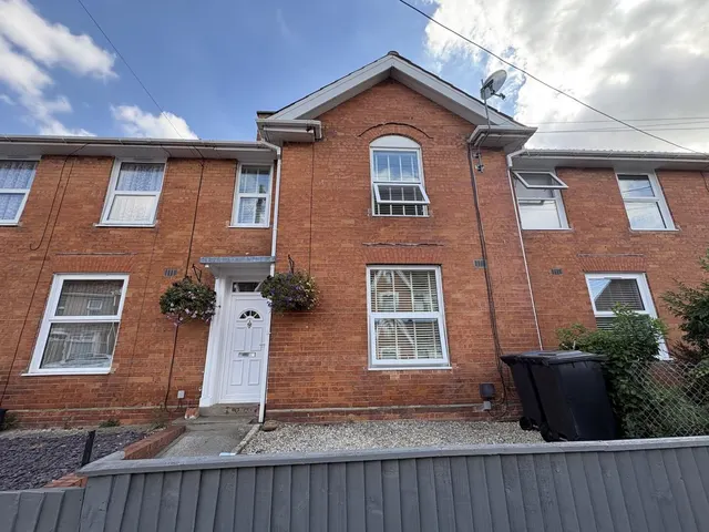 Kidsbury Road, Bridgwater TA6 7AG, photo 1