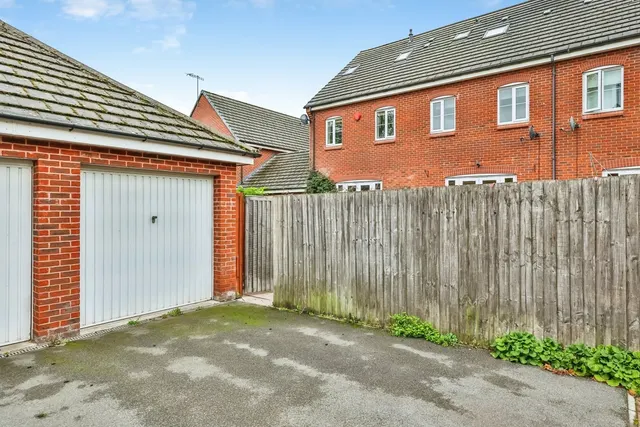Burberry Avenue, Hucknall, NG15, photo 2