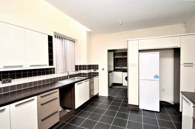 Photo 2 — Halkin Close, Fulwood, Preston, Lancashire, PR2 8HD