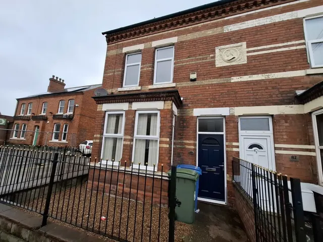 The Victoria Apartment, 84 Newcastle Avenue, photo 1