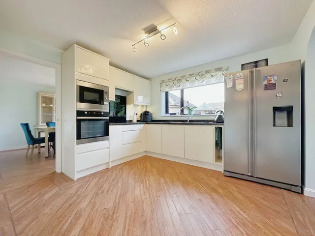 Photo 3 — Smalley Drive, Oakwood, Derby