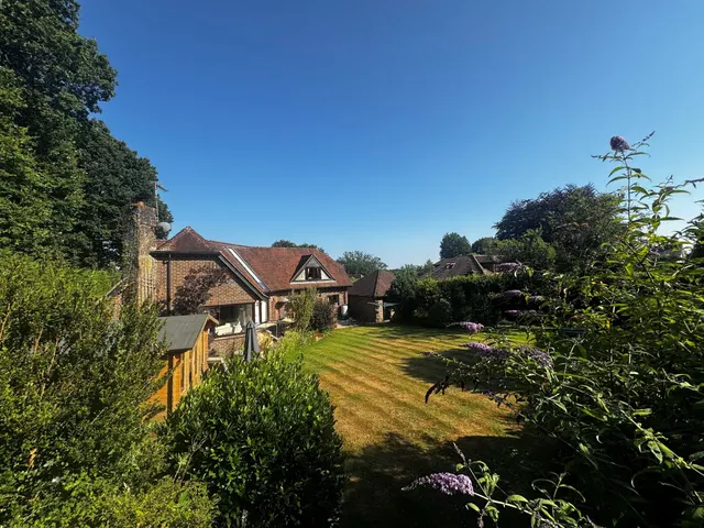 Alderholt Road, Sandleheath, Fordingbridge, photo 1