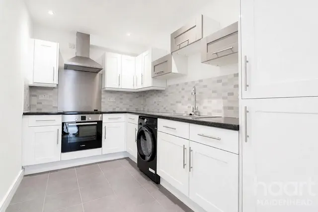 Moorbridge Road, SL6, photo 2