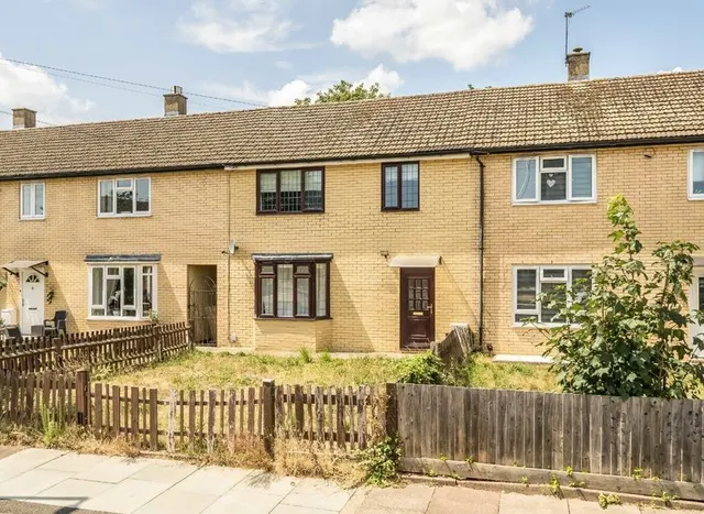 Chestnut Grove, Mitcham, CR4, photo 1