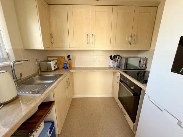 Homeview House, BH15, photo 2