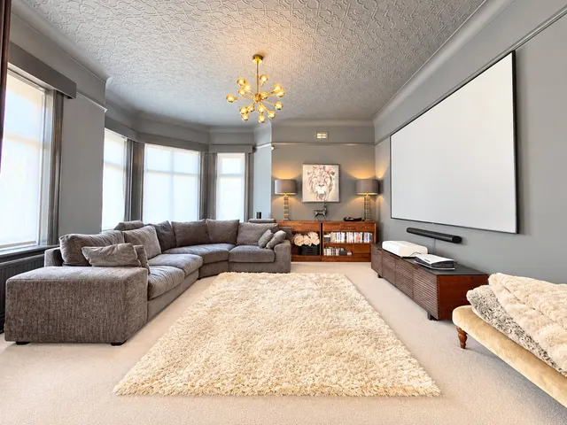 Lingdale Road, West Kirby, CH48, photo 2