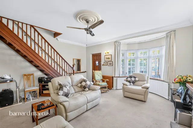 Baker Lane, Mitcham, CR4, photo 2