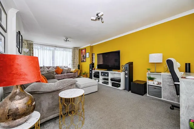 Crawley Drive, Hemel Hempstead, HP2, photo 2