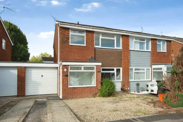Carroll Close, Swindon, SN3, photo 1