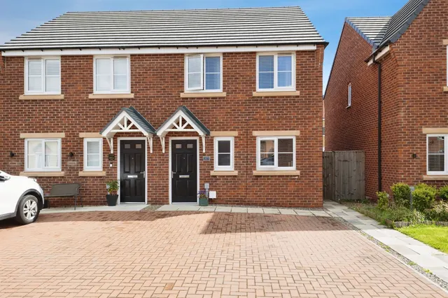Maplewood Drive, Middlesbrough, photo 1