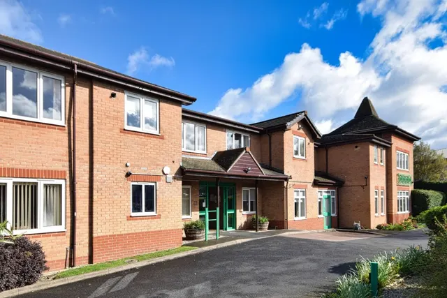 Kingsford Court, Ulleries Road, Solihull, photo 1