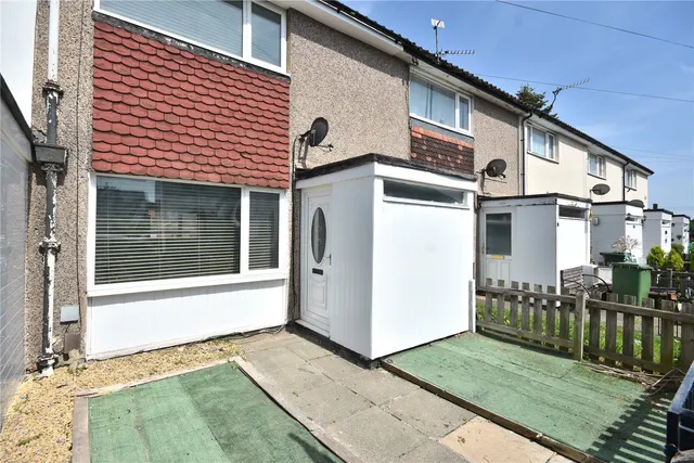 Whinmoor Way, Leeds, LS14, photo 1