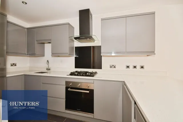 Staveley Road, Poolsbrook, S43, photo 1