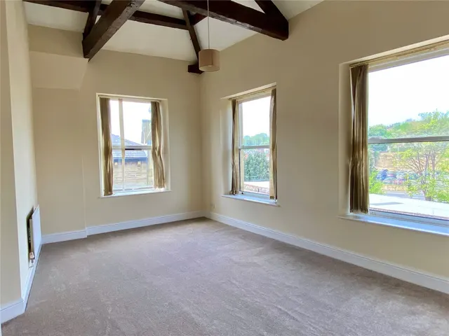 Wellington Road, Dewsbury, WF13, photo 2