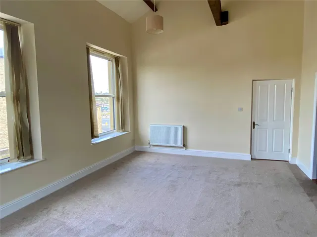 Wellington Road, Dewsbury, WF13, photo 3