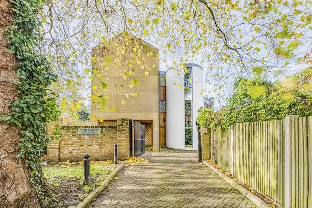 Hanson Close, Mortlake, SW14, photo 1