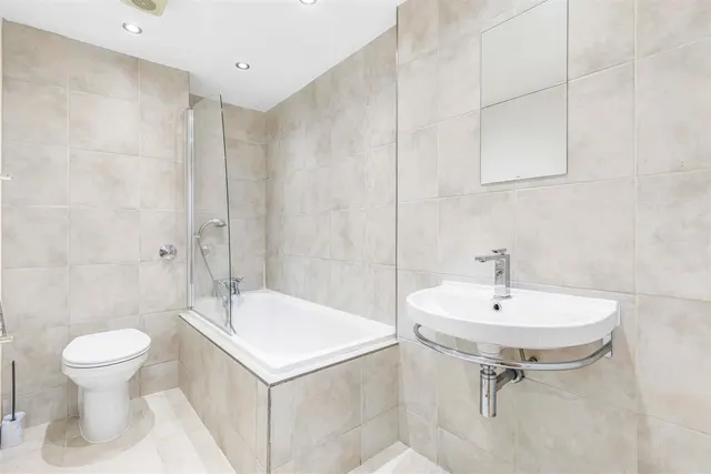 Hanson Close, Mortlake, SW14, photo 3