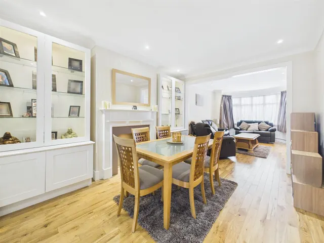 Photo 2 — Cornwall Road, Ruislip, HA4 6AJ