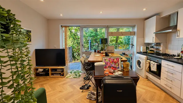 Warren Road, Guildford, GU1, photo 3
