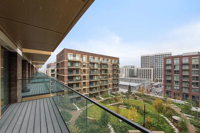 John Cabot House, Royal Wharf, E16, photo 3