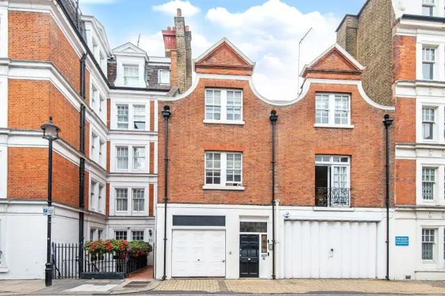 Lees Place, London, W1K, photo 1