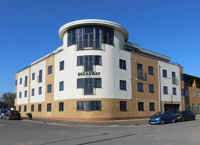 Broadway, Hornsea, photo 1