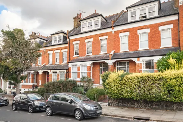 Hillfield Avenue, London, N8, photo 2