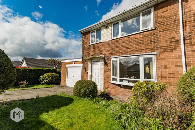 Grindsbrook Road, Radcliffe, Manchester, M26 4JS, photo 1