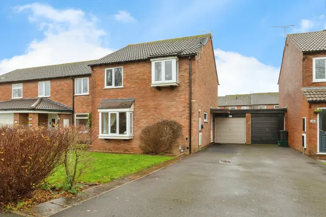 Windsor Close, Stoke Gifford, Bristol, photo 1